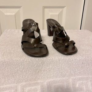 Michelle D sandals, brown size 7.5
